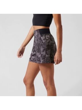 Athleta floral Athletic Shorts in Charcoal Gray